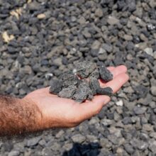 پوکه معدنی بادامی