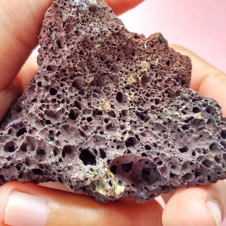 پوکه معدنی جزو کدام دسته سنگ ها است؟ پوکه معدنی جزو کدام دسته سنگ ها است؟